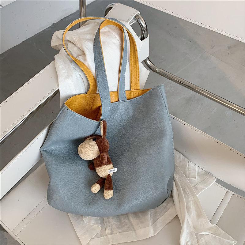 Handbag Commute 2022 This year Pop the new design Terte Bag Woman Large Capacity Single Shoulder Bag Ins Tide