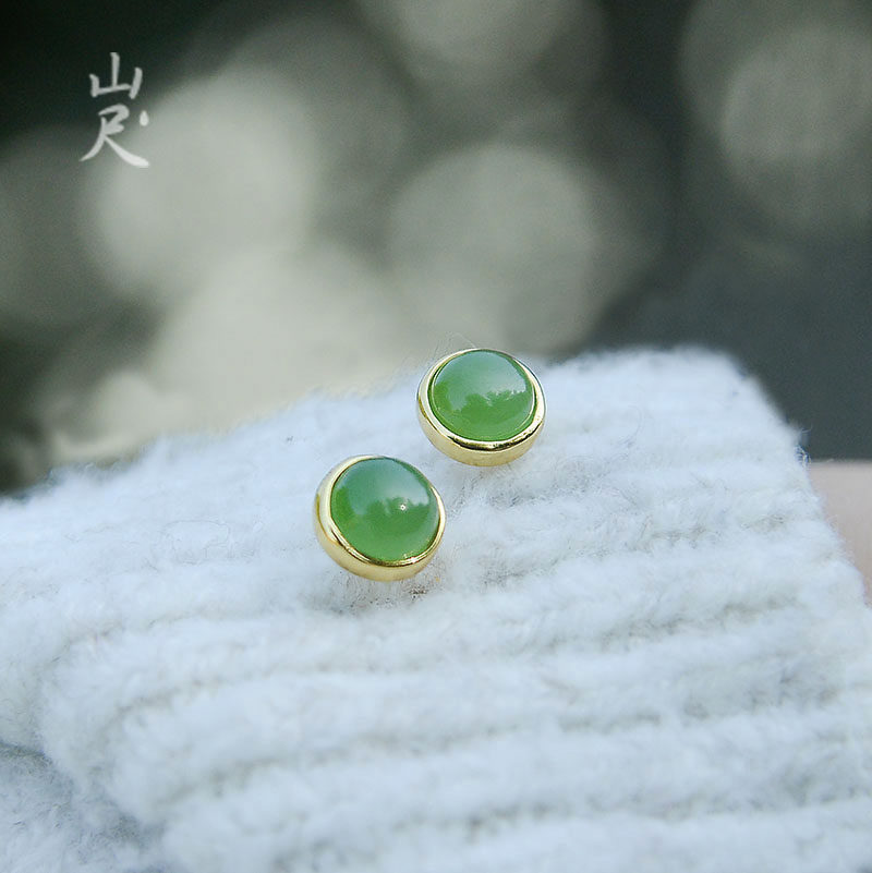 Mountain ruler) Wan Bei Natural and Tian Yubi Yuyang green ear needle female 925 pure silver plated 18k gold earring earthen new