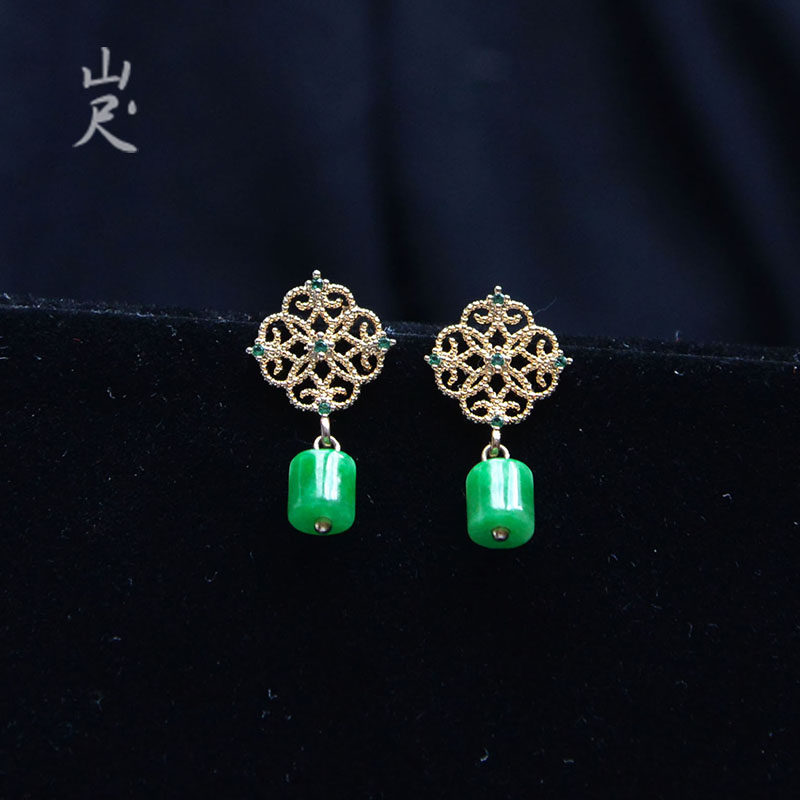 Mountain Ruler) Floury Emerald Dry Green Road Road Through Earrings 18k Bag Gold Chinese Retro Ear Pendant Anti-Allergy Ear