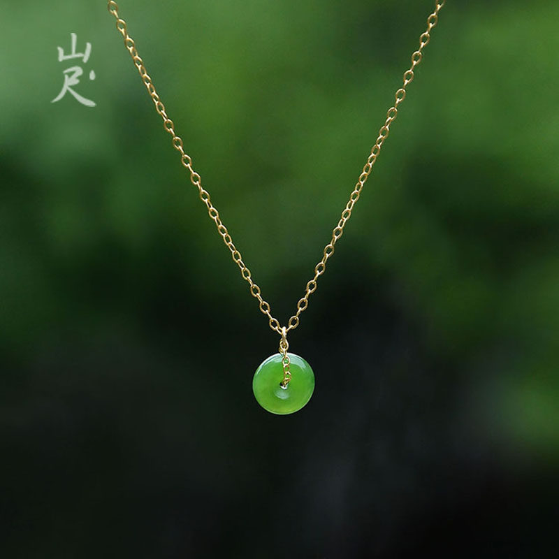 Feedback Hetian jade Jasper necklace safe buckle jade pendant 18k gold clavicle chain female jewelry gift niche