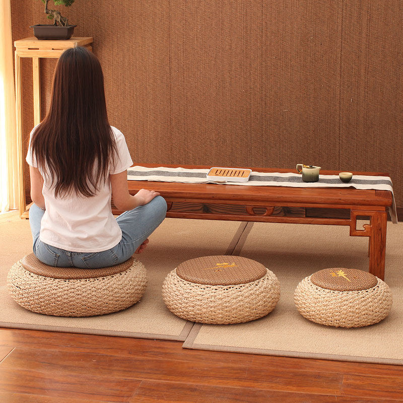 Japanese grass rattan futon cushion padded round tatami cushion on the ground cushion meditation cushion household seat pier