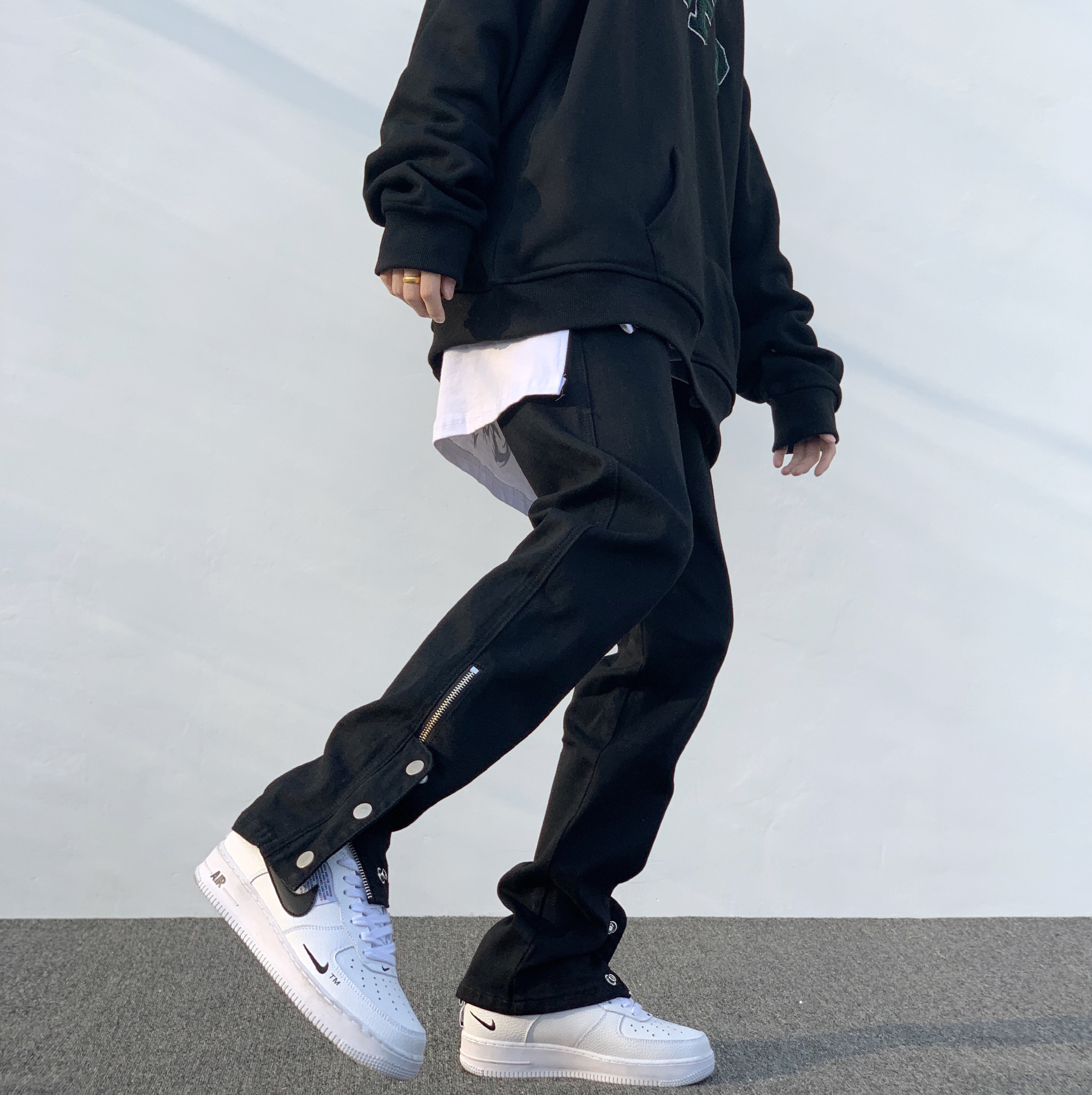 Tide WOO Exclusive High Street Black Buttoned Jeans Tide Card Tooling Design Sensation Hiphop Slim Retro Long Pants