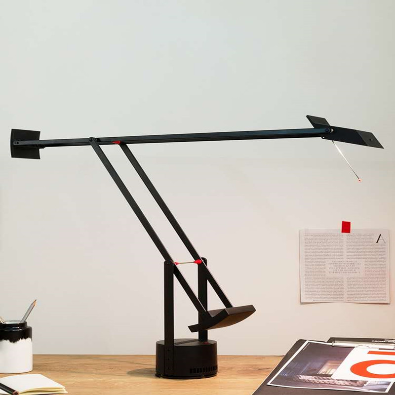 Italian Classic Adjustable Table Lamp Designer Creative Modern Long Arm Adjustable Model Room Office Desk Lamp Italian Classic Adjustable Table Lamp Designer Creative Modern Long Arm Adjustable Model Room Office Desk Lamp
