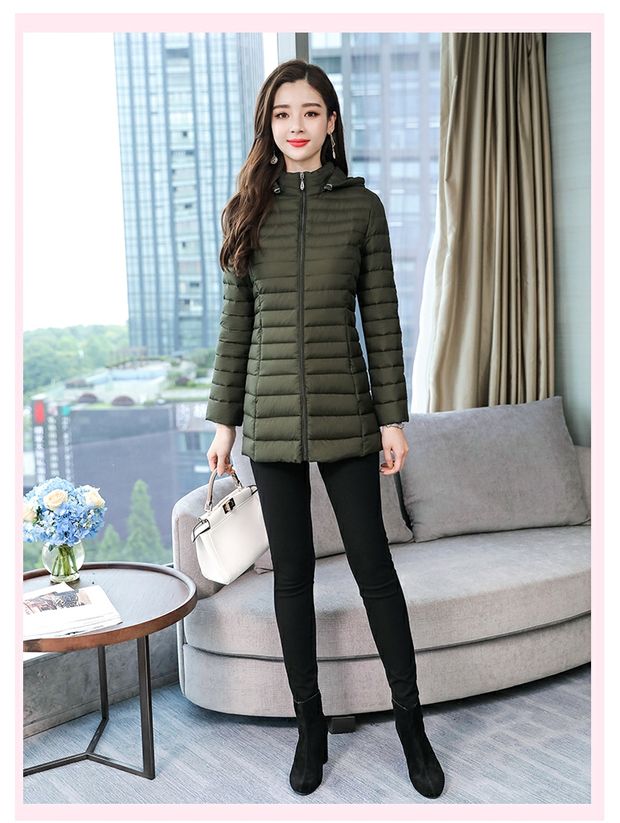 Áo chống mưa cho nữ dài phần mùa đông mới xuống đệm bông Phiên bản Hàn Quốc cỡ lớn Áo mỏng mỏng cho mẹ tải áo khoác mỏng cho phụ nữ trung niên