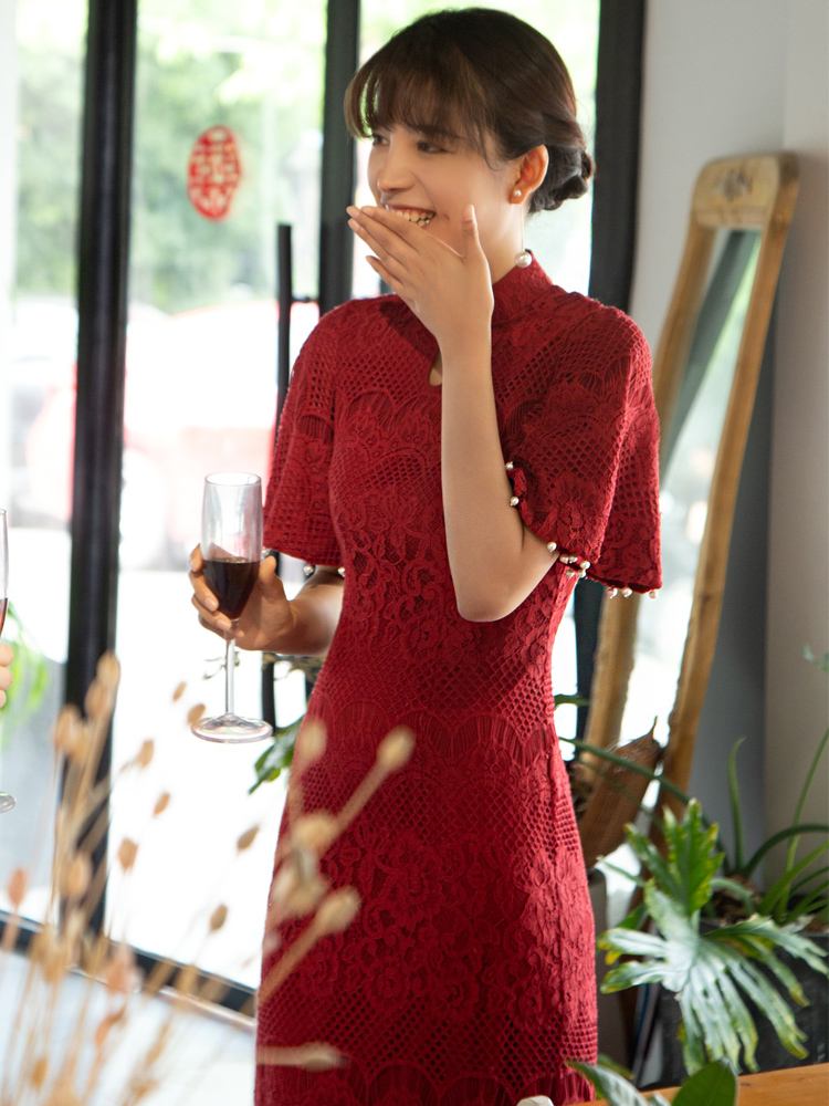 Red evening dress, spring cheongsam for bride, 17 years Red evening dress, spring cheongsam for bride, 17 years