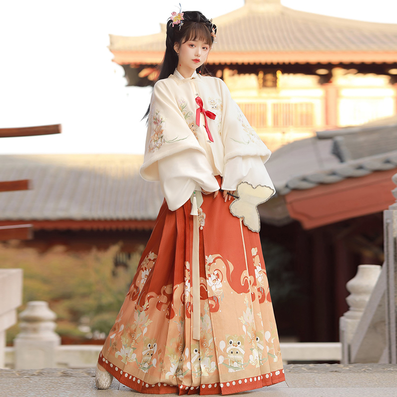 Tiger Tuantuan Winter Thickened Ming Dynasty Hanfu for Women with Fleece Lining Mamian Skirt Chinese New Year Traditional Costume Full Set Winter Edition