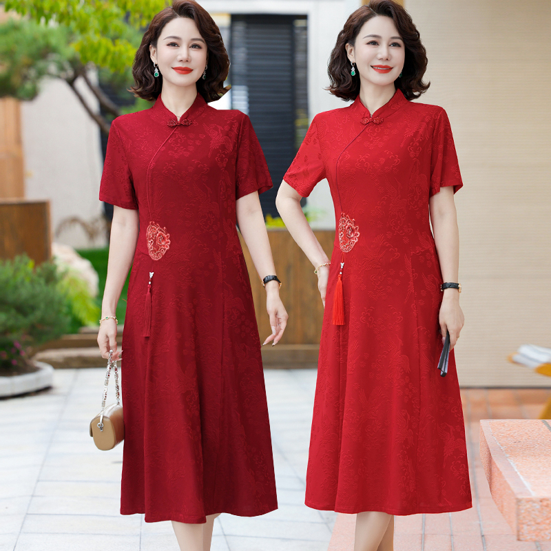 Grandma's Summer Wedding Banquet Plus-Size Dress for Chubby Mothers, Middle-Aged and Elderly Women's Cheongsam Dress, Formal Dress That Can Be Worn Daily Grandma's Summer Wedding Banquet Plus-Size Dress for Chubby Mothers, Middle-Aged and Elderly Women's Cheongsam Dress, Formal Dress That Can Be Worn Daily