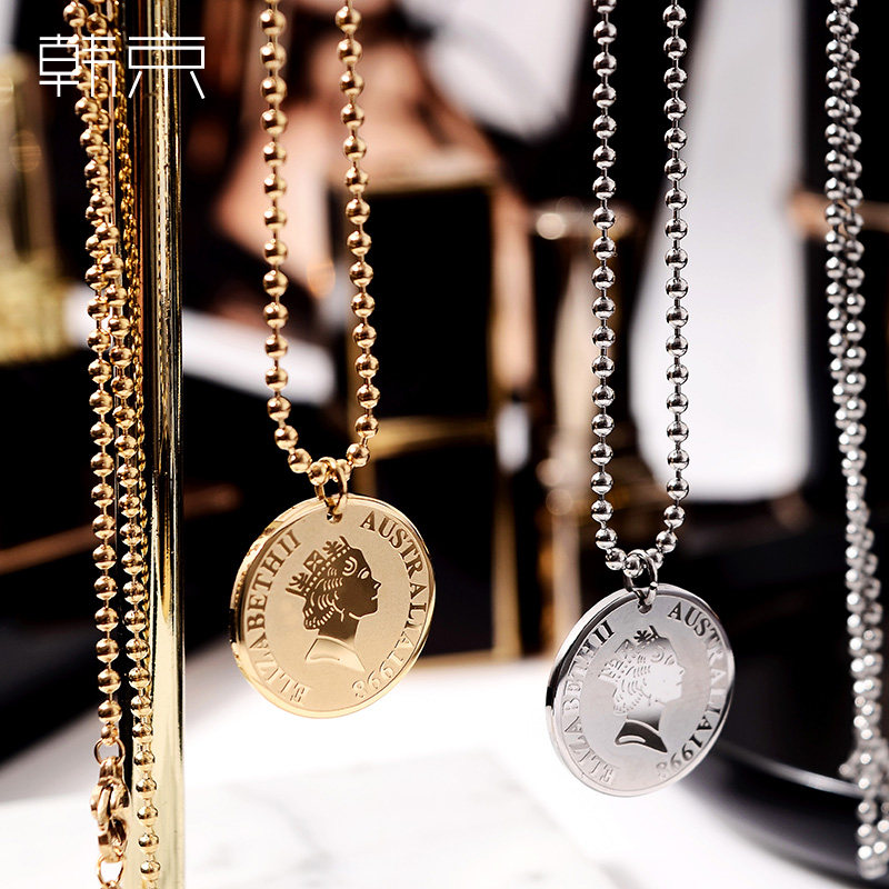 Hanjing retro coin round card sweater chain fashion cold wind long version titanium steel necklace female color gold net red accessories