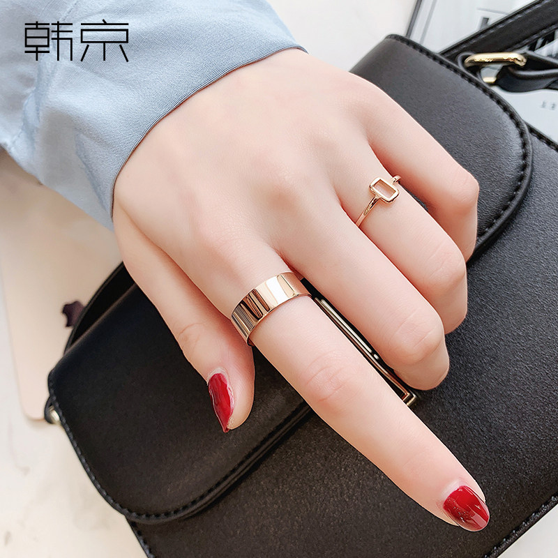 Han Kyung Fashion Lovers Rings Han Version Lukewarm Wind Net Red Light Face Personality of Men and Women Titanium Steel Food Ring Color Golden Ring