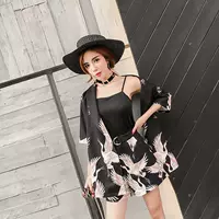 Thời trang 2019 phiên bản Hàn Quốc mới của chiếc áo khoác yếm ngắn quần short lưới màu đỏ Pháp Hepburn ba mảnh phù hợp với trang phục mùa hè của phụ nữ - Bộ đồ quần áo thời trang nữ