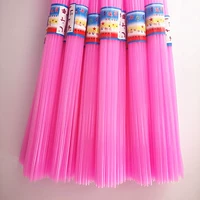 Светло -розовый (около 35 корней