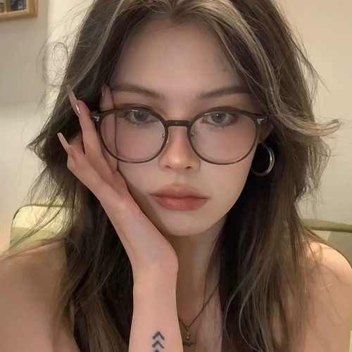 Fangyuan Face Anti -Blue Light Myopia Glasses Женщины могут быть супер -светлы