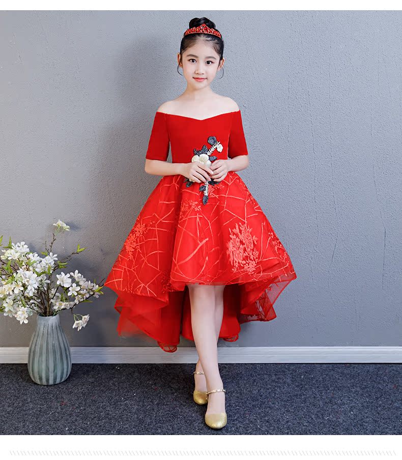 Cô gái màu đỏ sinh nhật công chúa váy fluffy trẻ em catwalk nhỏ chủ trang phục buổi tối trang phục piano mùa đông áo vest bé trai 1-2 tuổi