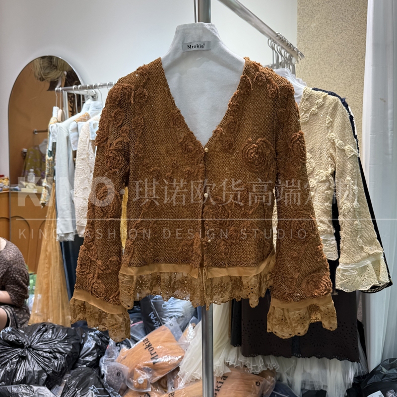 European Genuine Product Mk2025 Autumn Style Niche Design Sweet V-Neck Ruffled Jacquard Slimming Jacket 25B669