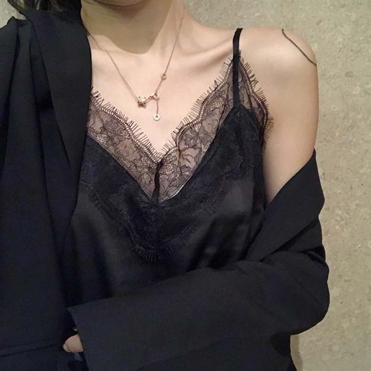 French black lace camisole women wear sexy bottoming shirt mulberry silk in summer 2022 spring