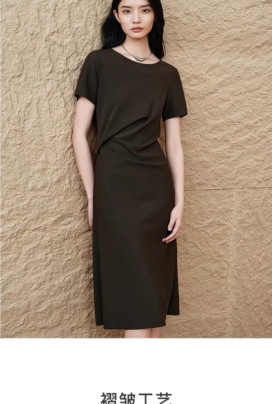 Enshang's Specially Selected Maillard Simple Pleated Dress with an Elegant Vibe Enshang's Specially Selected Maillard Simple Pleated Dress with an Elegant Vibe