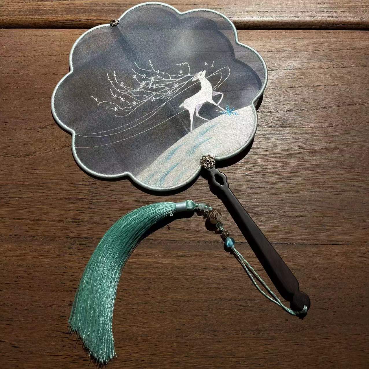 Suzhou embroidery double-sided embroidery crane deer peacock silk double-sided handicraft fan dough fan gift follow me