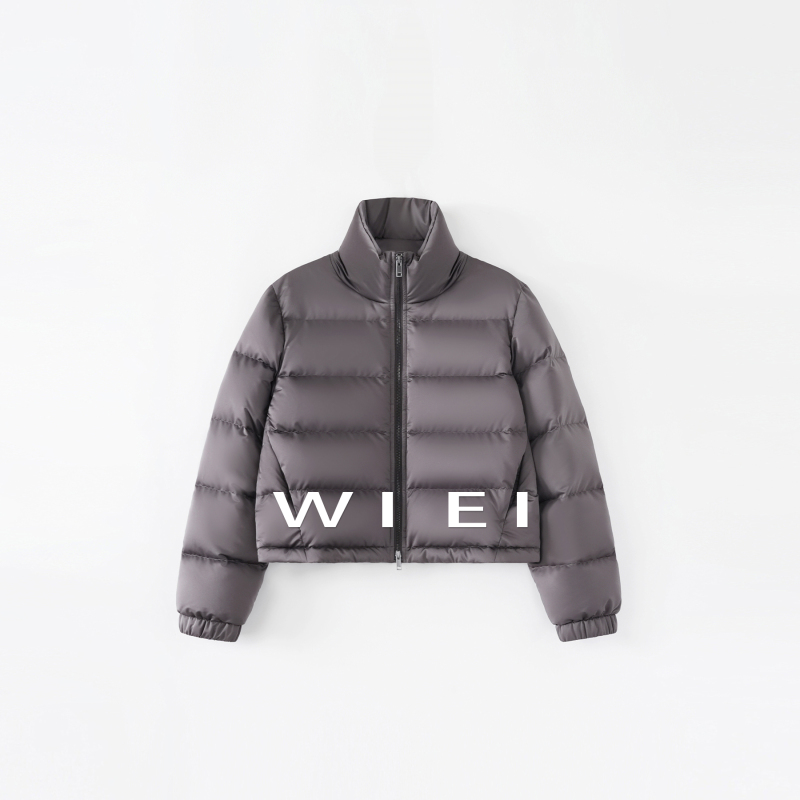 《Wi Ei》Little Goose down Jacket 95% Hungarian Imported White Goose down Stand Collar Thickened Warm down Jacket W26108012 《Wi Ei》Little Goose down Jacket 95% Hungarian Imported White Goose down Stand Collar Thickened Warm down Jacket W26108012