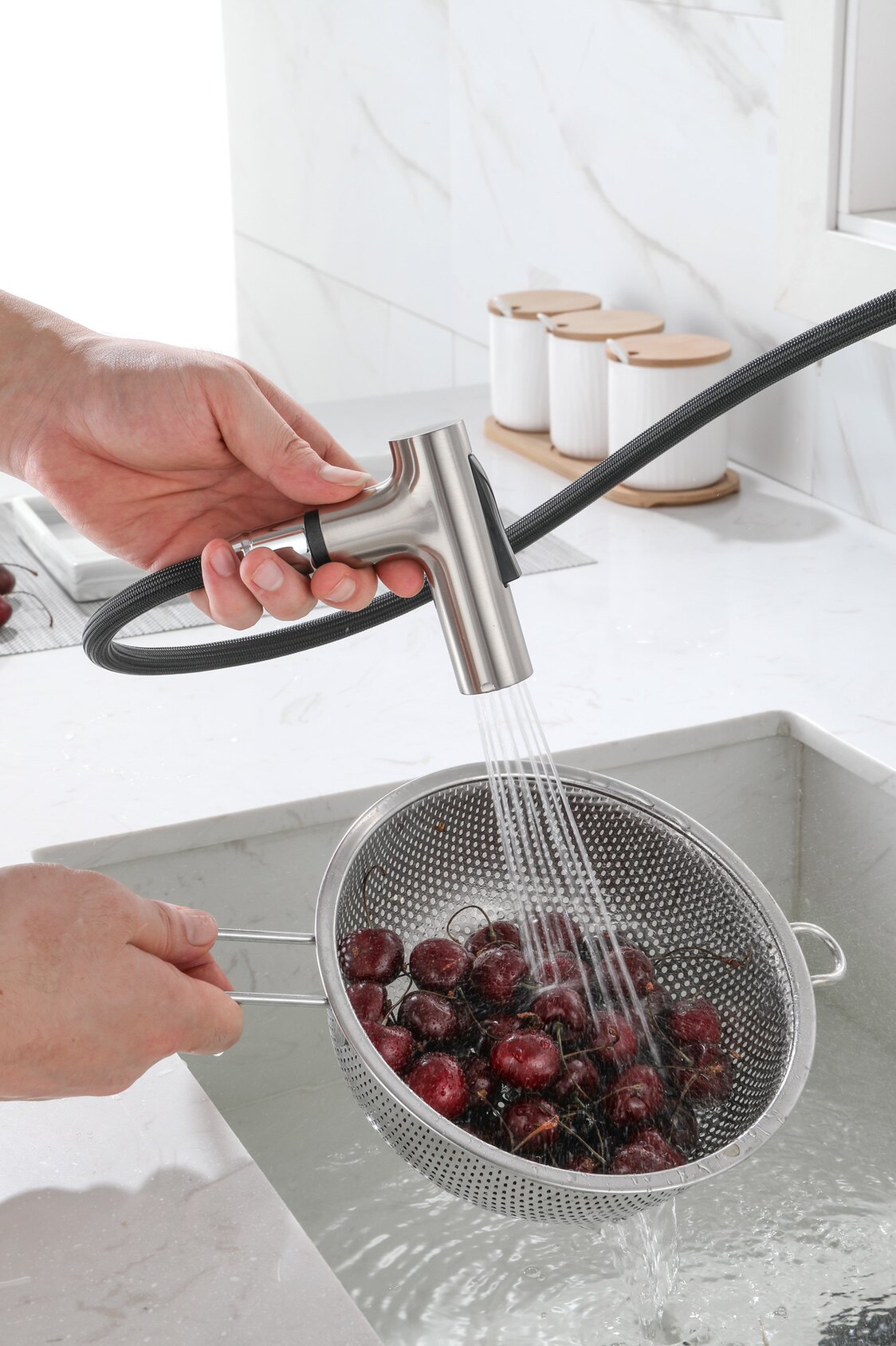 New Zealand style-kitchen faucet (no refund or exchange if there is no quality problem)