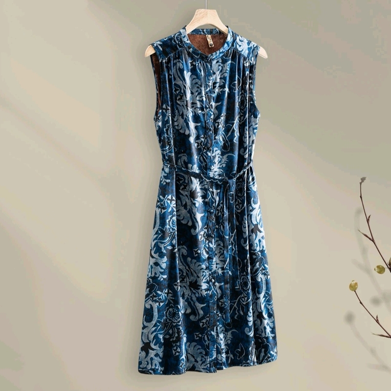 New Chinese-Style National Style Waist-Cinching Blue and White Porcelain Dress, Round-Neck Qipao, Sleeveless Mid-Length Vest Dress