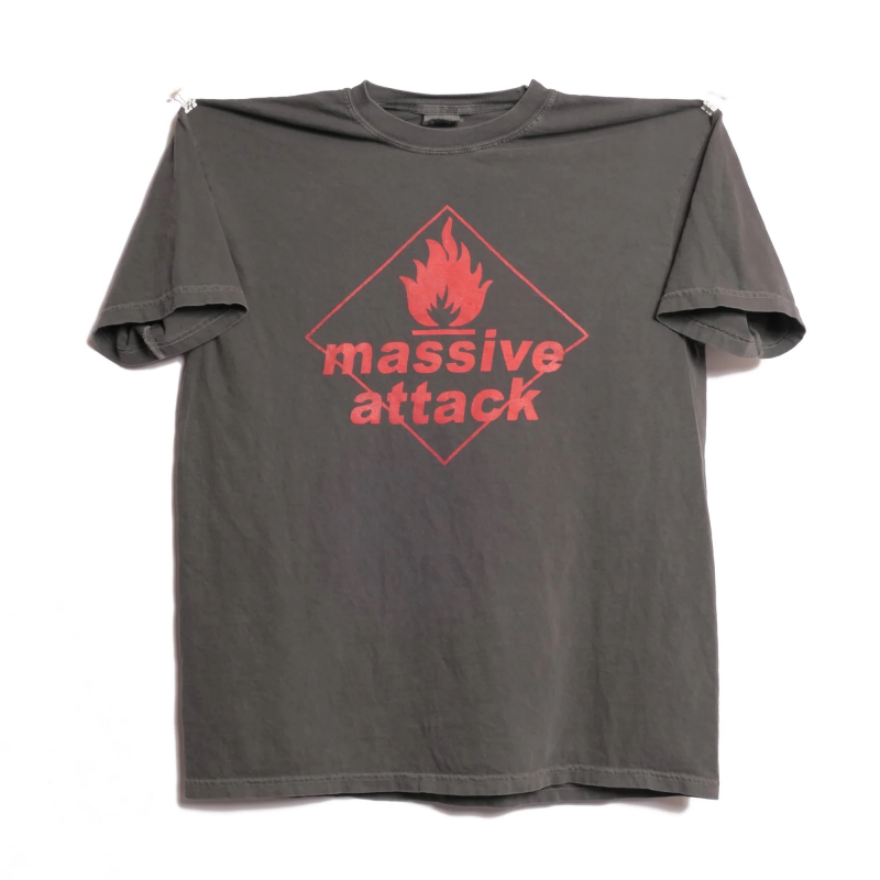 90S Massive Attack Digital Print Light Washed Distressed Short-Sleeve T-Shirt for Men 90S Massive Attack Digital Print Light Washed Distressed Short-Sleeve T-Shirt for Men