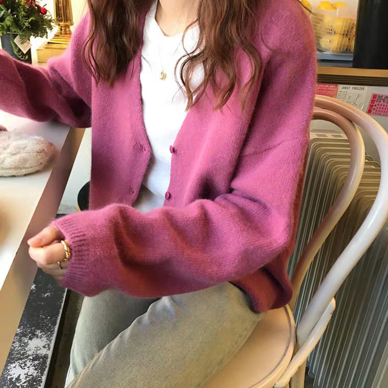 Early spring Korean version 2022 new tops black loose outer wear lazy wind sweater knitted sweater coat women's cardigan