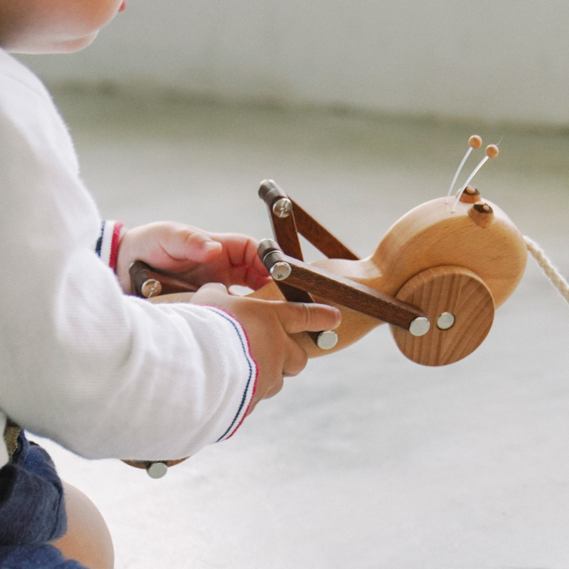 Crop ZOWOO wooden children's baby toddler pulls trolley pull wire pull rope pull toy educational early education