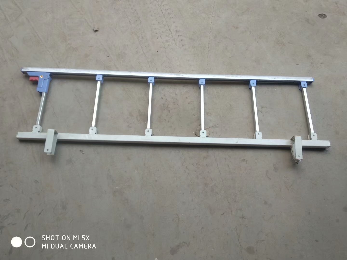 Care Bed Guardrails Accessories Stainless Steel Guardrails Aluminium Alloy Guard Rail Hospital Beds Guardrails Child Guardrails