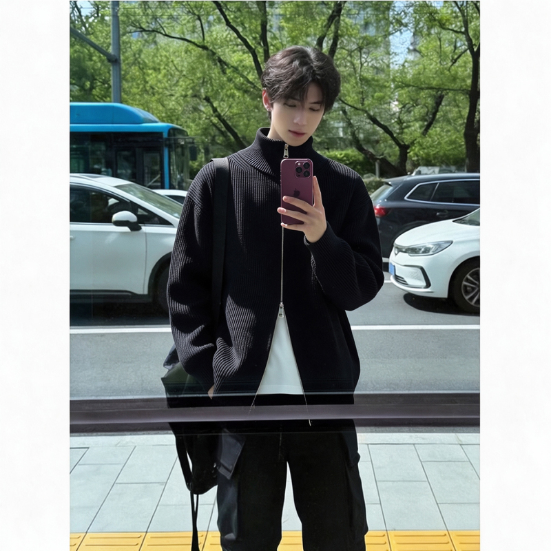 American-Style Double-Zipper Stand-Up Collar Cardigan Sweater for Men, High-End Casual Loose Knit Jacket, Autumn and Winter Cool Men's Fashion American-Style Double-Zipper Stand-Up Collar Cardigan Sweater for Men, High-End Casual Loose Knit Jacket, Autumn and Winter Cool Men's Fashion