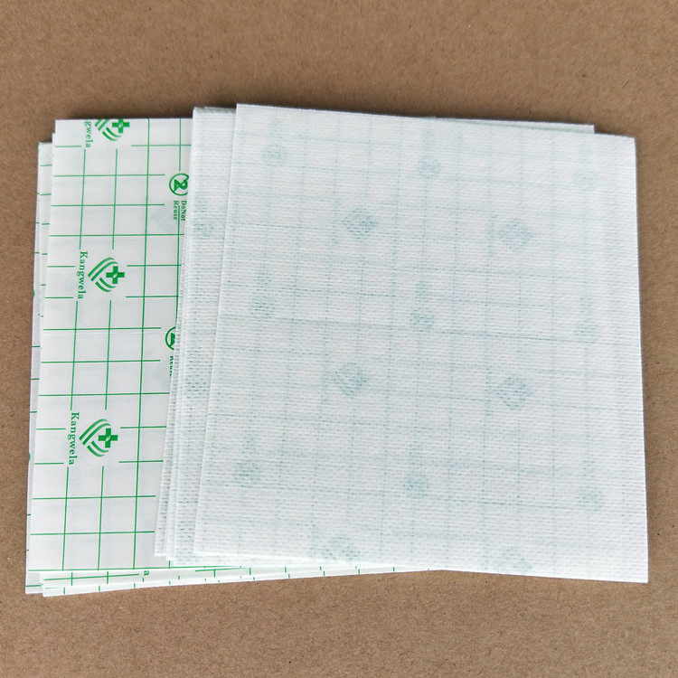 100 pieces of breathable spunlace non-woven tape wound gauze applicator transdermal sticker self-adhesive three-volt sticker 13*14CM