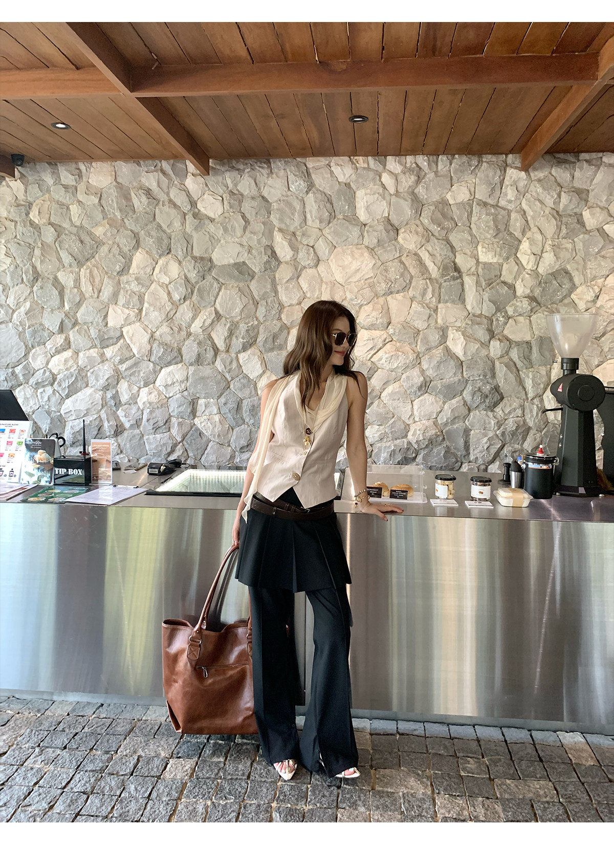 马儿MAR женские повседневные брюки с имитацией двухслойности и плиссированной задней вставкой, черные, стройнящие, универсальные, длинные с разрезами