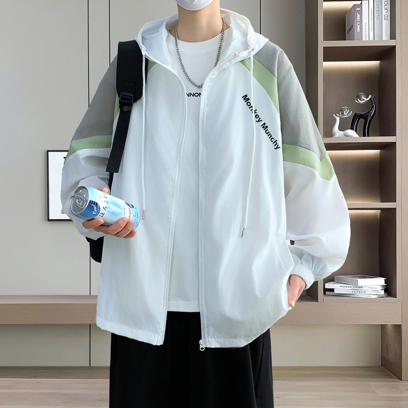 Summer Ice Silk Sun Protection Clothing for Men, Lightweight and Breathable Sun Protection Clothing for Teenagers, Summer Jackets for Junior High School and High School Students