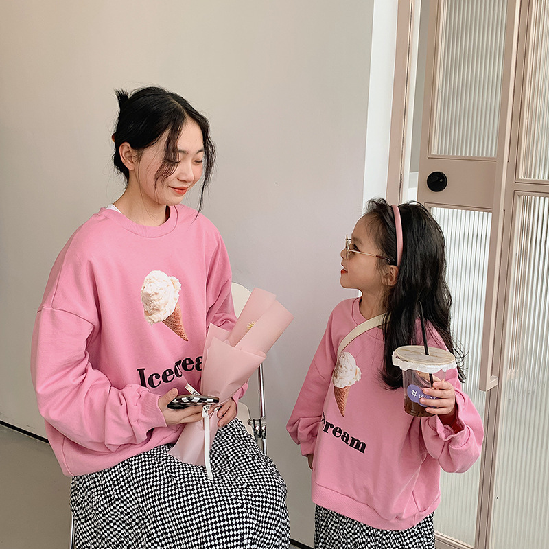 Parent-child sweater cotton 2022 spring new Korean version of parent-child ice cream printing mother and child mother and daughter tops