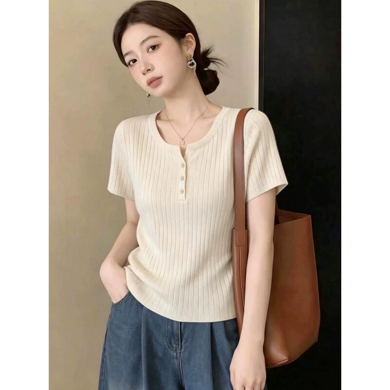 Stylish Round-Neck Thin Knit Sweater, Short-Sleeve Knit Top for Women, Summer 2026 New Model, Unique and Beautiful, Very Attractive Top