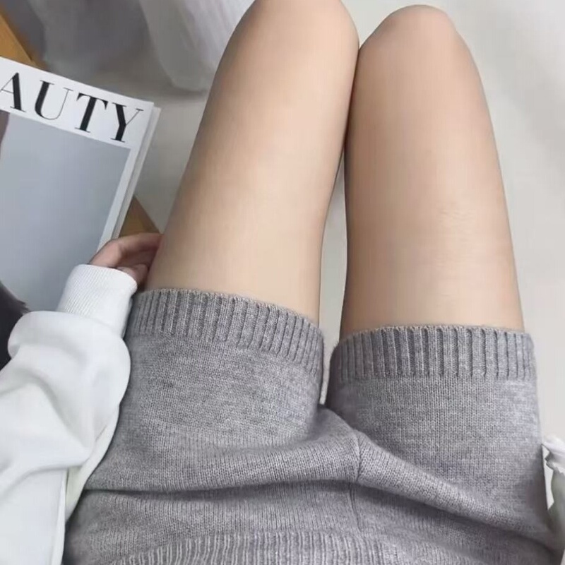 High-Waisted Knitted Leggings 2026 New Style Women's Autumn and Winter Outerwear Loose Slimming Gray Woolen Pants Casual Shorts