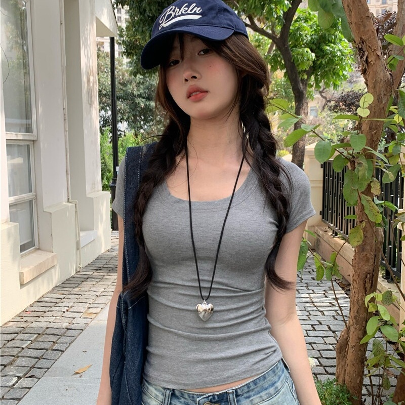 U-Neck T-Shirt in Spicy Girl Style, Stretchy Short-Sleeve Women's Top for Summer 2026, Slim-Fit Casual Short Base Shirt with Regular Shoulders U-Neck T-Shirt in Spicy Girl Style, Stretchy Short-Sleeve Women's Top for Summer 2026, Slim-Fit Casual Short Base Shirt with Regular Shoulders