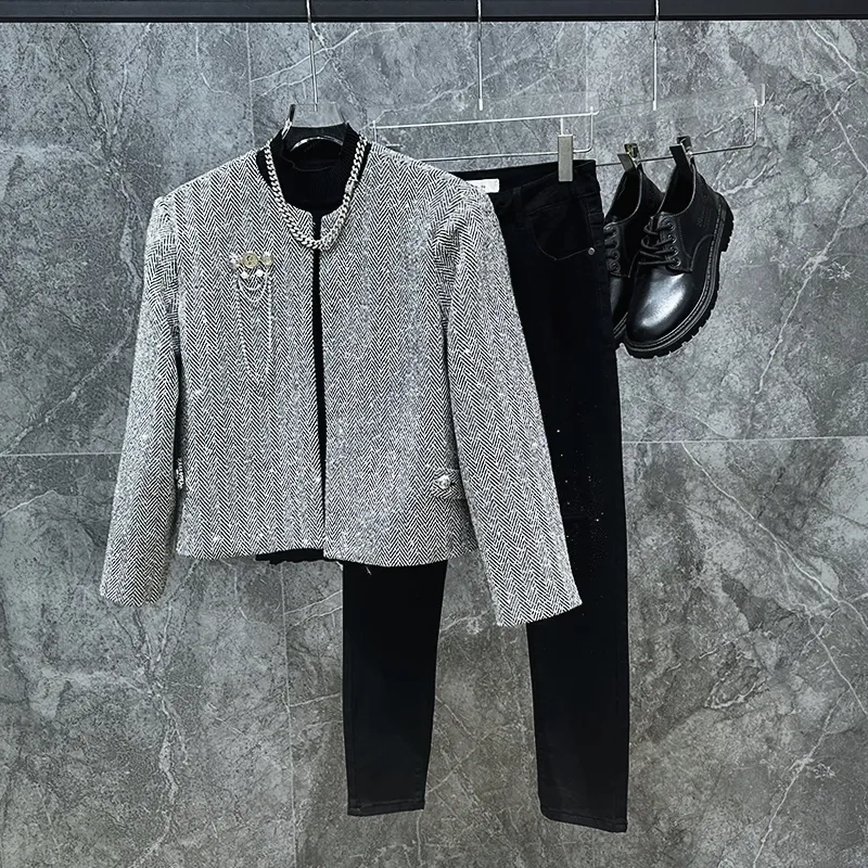 High-End Rhinestone Metal-Decorated Jacket for Men, 2025 New Spring and Autumn Niche Design, Shoulder-Padded Collarless Jacket