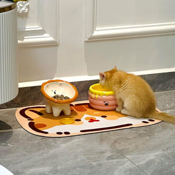 Large diameter ceramic cat bowl prevents overturning