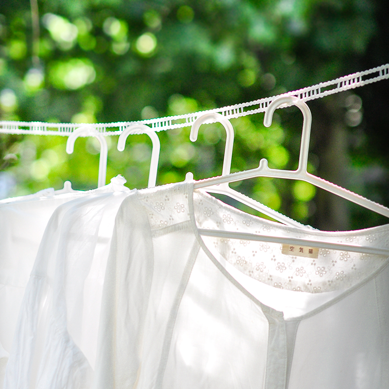 Clothesline outdoor and indoor free punching bold non-slip windproof student dormitory can hang cool clothes to dry the quilt artifact