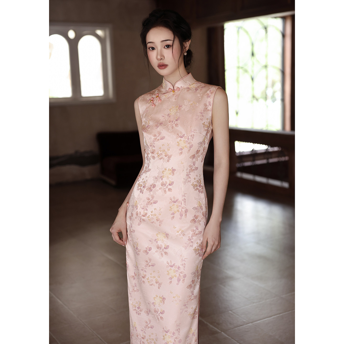 Красивое шелковое свадебное платье cheongsam для тостов, новая китайская невеста, розовое платье без рукавов высокого класса young daily