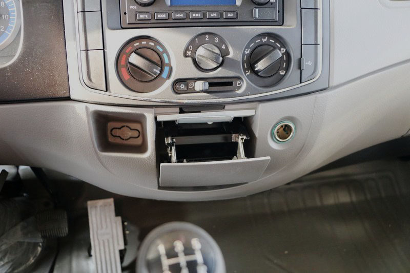 Dongfeng Dolica ashtray Furika Caput Kangba Rui bell Rio Tinto Jin Yong Rui bell original ashtray