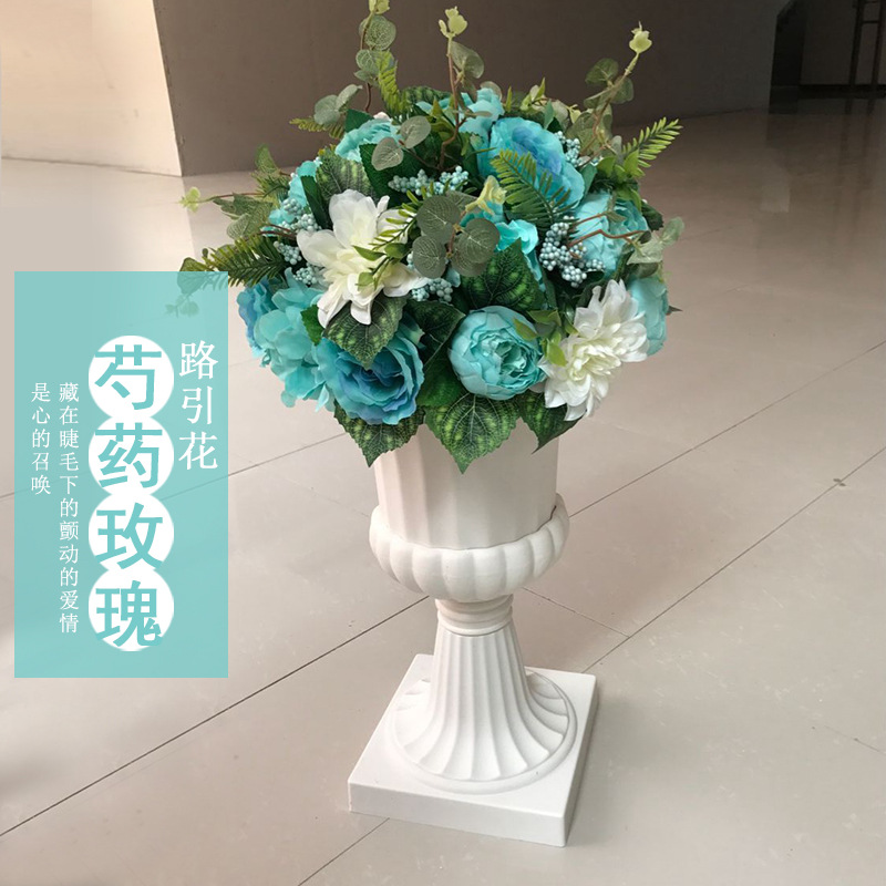 New wedding floral wedding celebration road Fancy Silk Flowers Wedding Site Placement of flowers T Terra Roman columns flowers