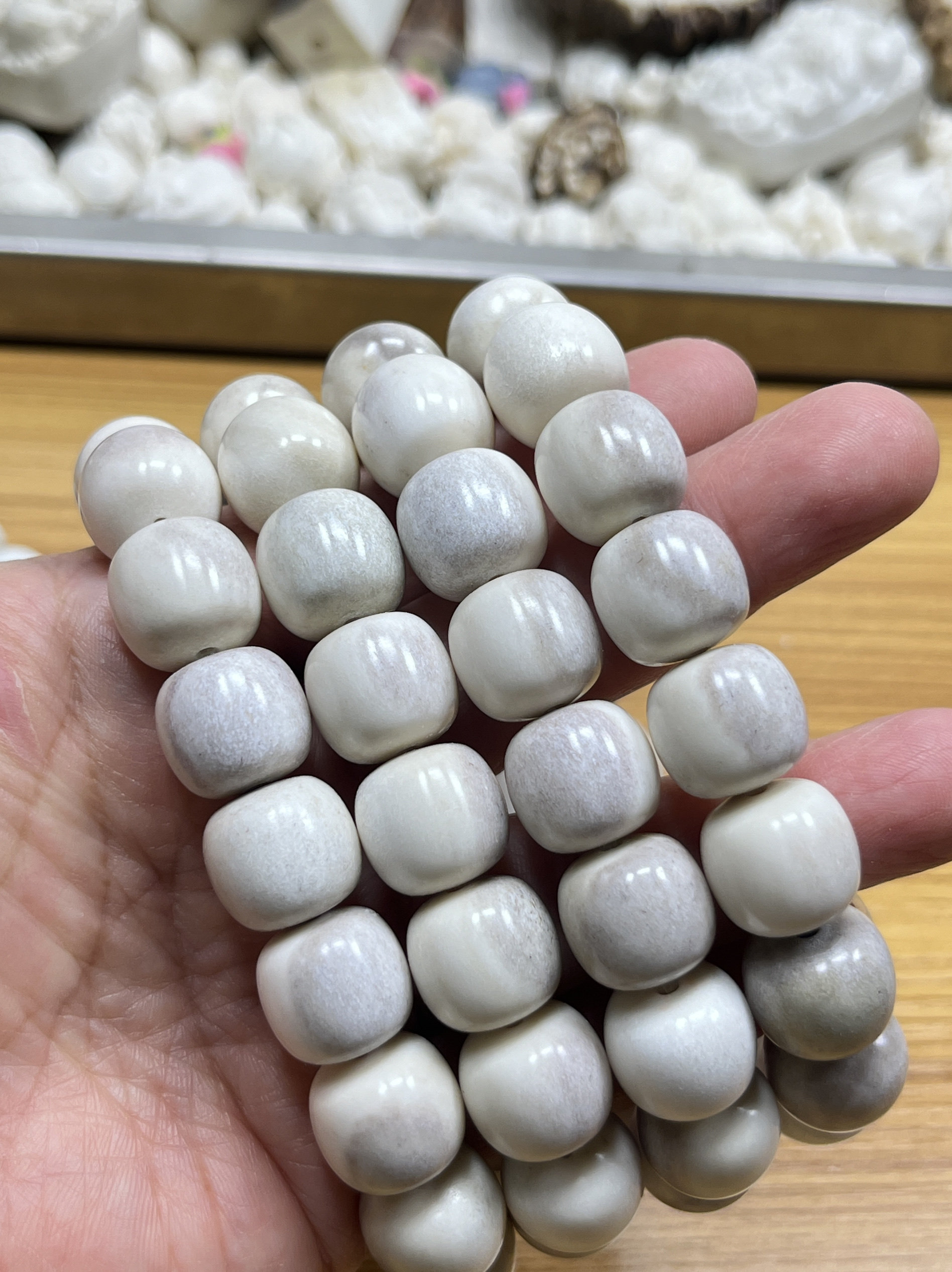 什么样的鹿角紫血手串最受欢迎?-根雕-淘宝百科网