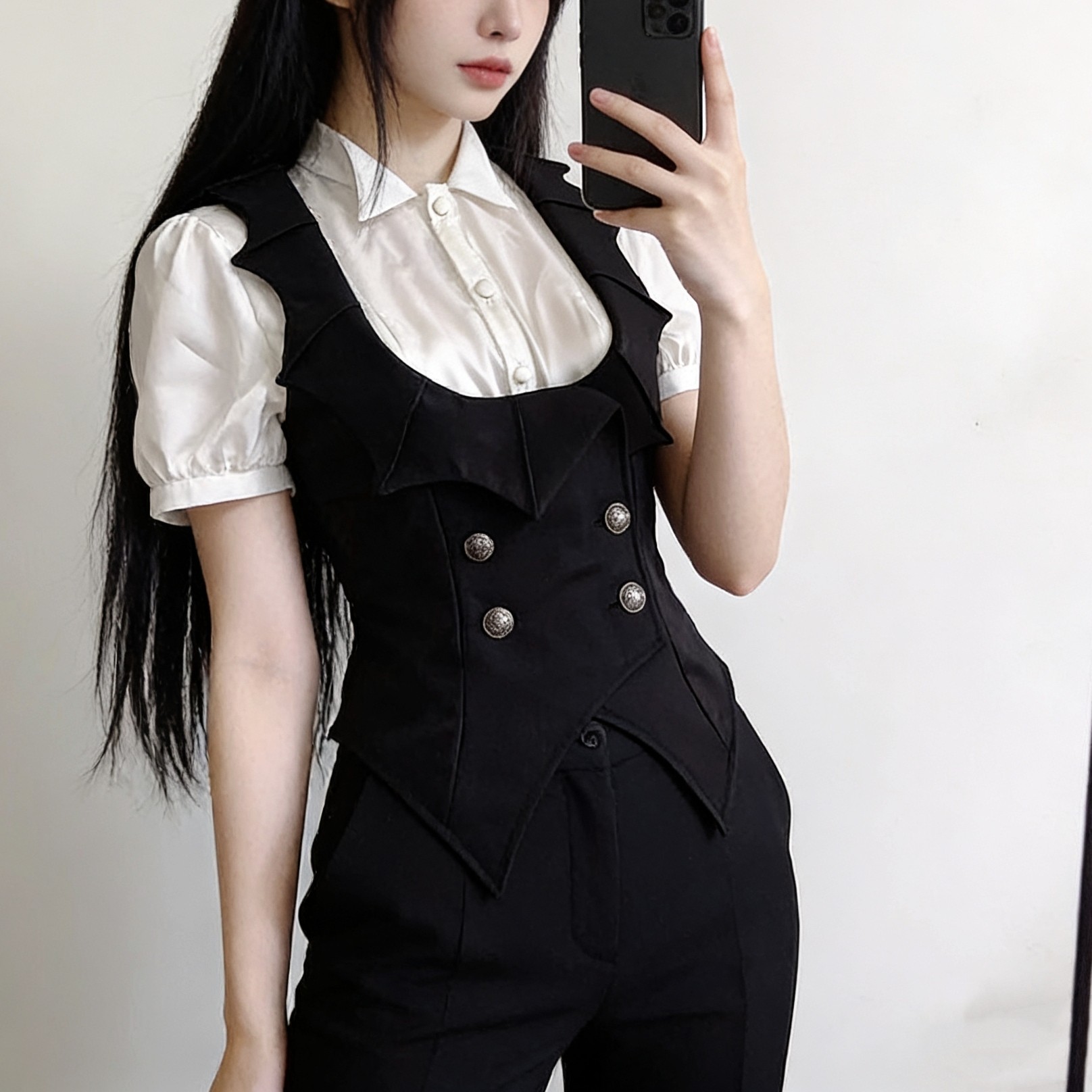 Prince-style gothic black lolita vest paired with a niche design batwing collar vest jacket, a subculture
