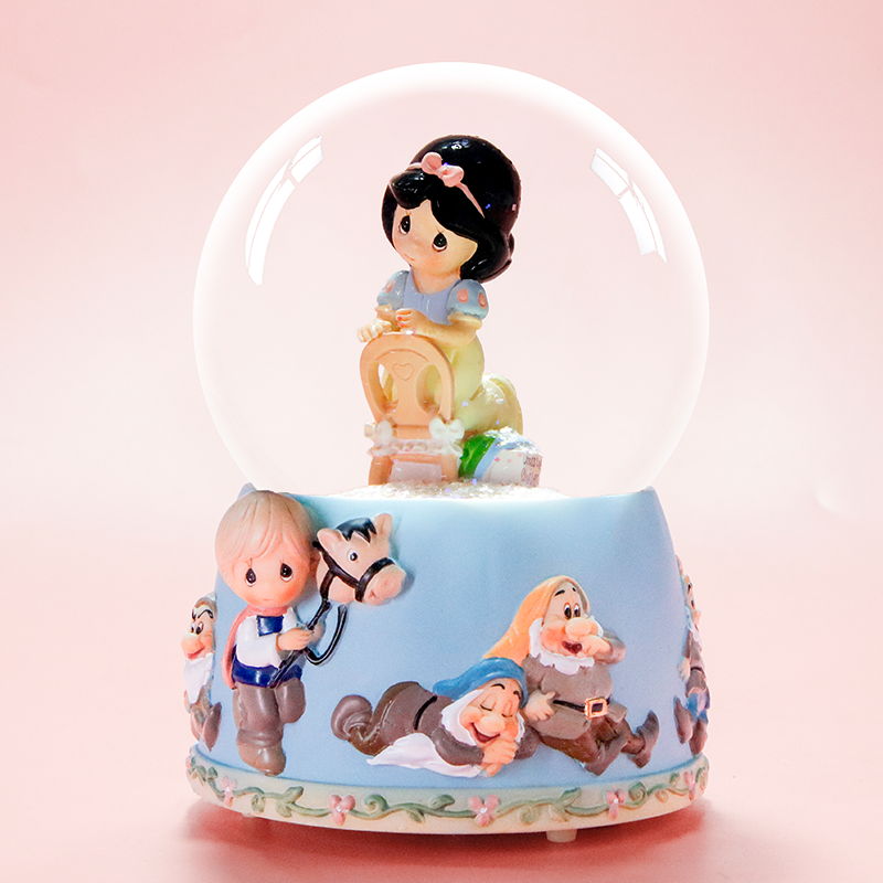 Snow White Rotating Crystal Ball Snowflake Music Box Music Box for Girls Daughter Children Christmas Birthday Gift