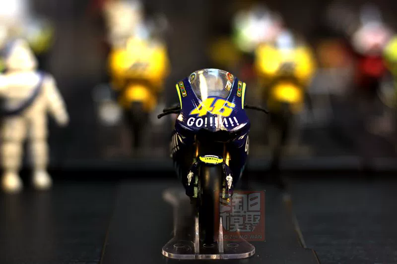 1:18 Mô hình xe máy GP Series Yamaha YAMAHA Giải vô địch đua xe hàng năm Mô hình tĩnh