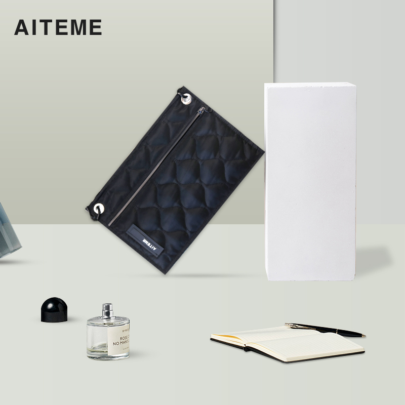 aiteme2021 Year Leisure Quilted Diagonal Shoulder Bag for men and women 100 hitch Tide Rhombus cotton single shoulder inclined satchel bag