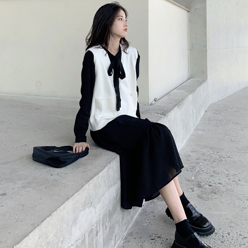 Spring Clothing 2022 New Super Fairy sensuo knit cashew two-piece set of salt can be salt-sweet for autumn and winter