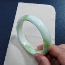 Natural living jade Shaanxi Xian Lantian jade bracelet light green peace bracelet 56 rings