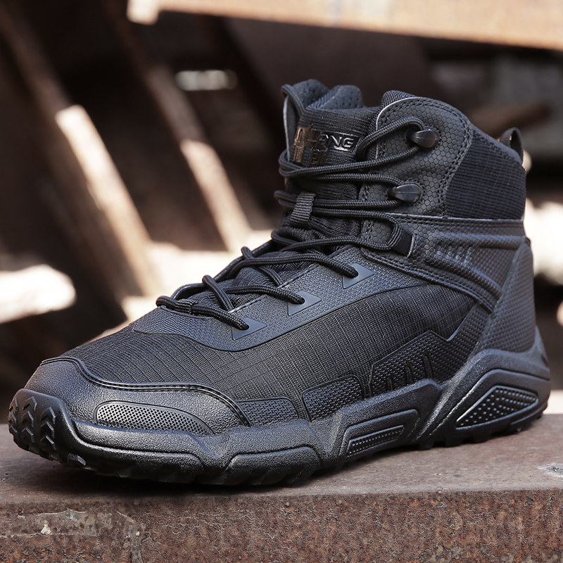 Climbing Boots Male High Cylinder Tactical Shoes New Training Boots Ultra Light Breathable Shock Absorbing for Desert Land War Boots
